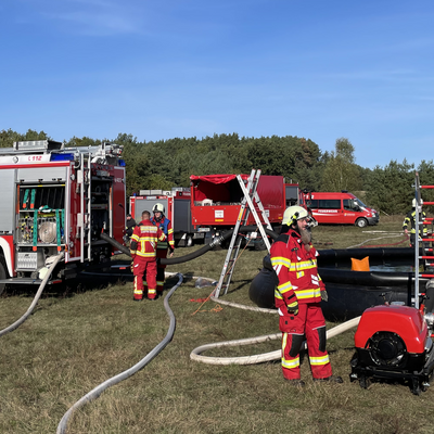 Bild vergr��ern: Feuerwehr